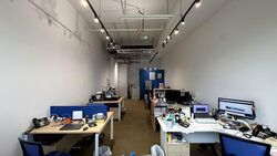 Woods Square (D25), Office #570926601